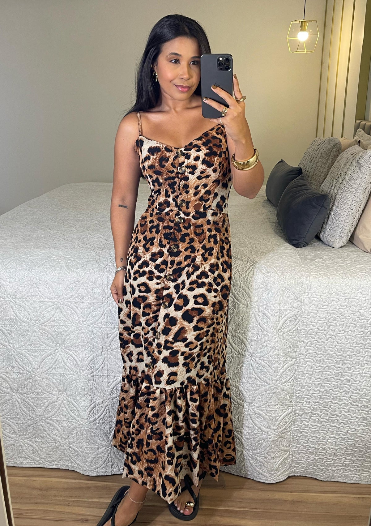 Vestido Lúcia – Tecido Crepinho Midi