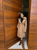 Sobretudo com Pelos - Com Gola Removível.