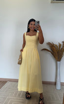 Vestido Amélia – Linho com Alças Largas e Recorte Elegante